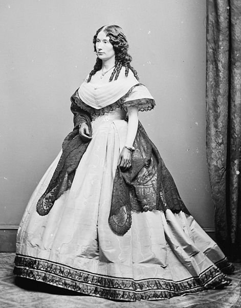 Actress Laura Keene (1826-1873): Star of Our American Cousin, witness to Lincoln assassination, current resident of Green-Wood Cemetery