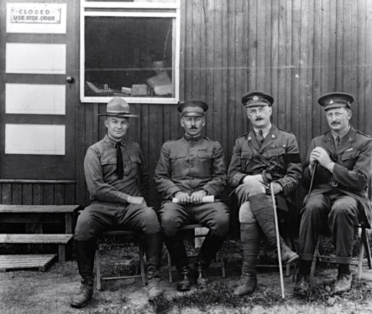 the young Eisenhower with other military personnel at Gettysburg Camp Colt, 1918