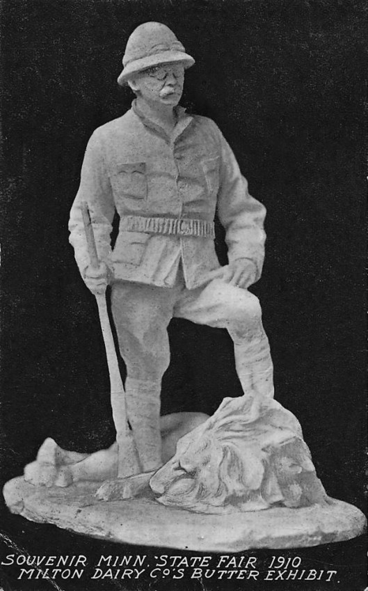 John_K._Daniels’s_butter_sculpture_of_Teddy_Roosevelt,_Minnesota_State_Fair,_1910