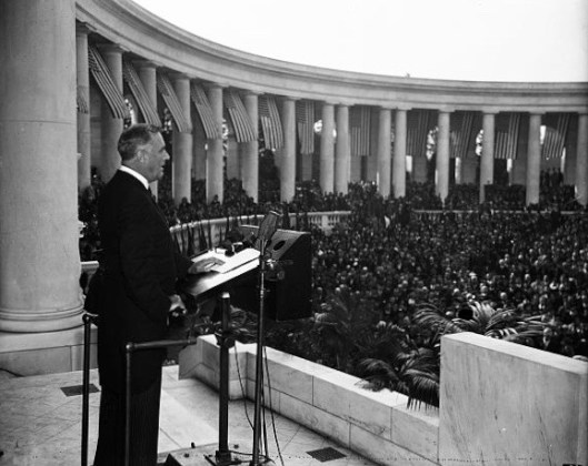 President Roosevelt speaking at Arlington Cemetery, Armistice Day 1935