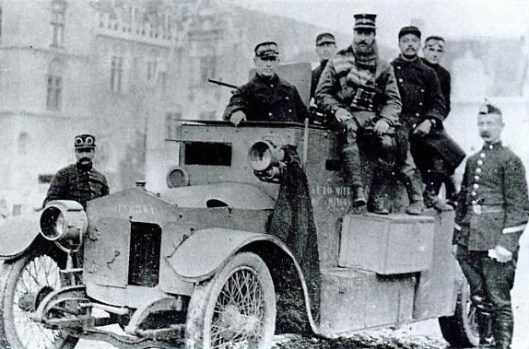 A Belgian Minerva crew similar to those depicted in Cafard